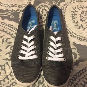 Women’s shoes